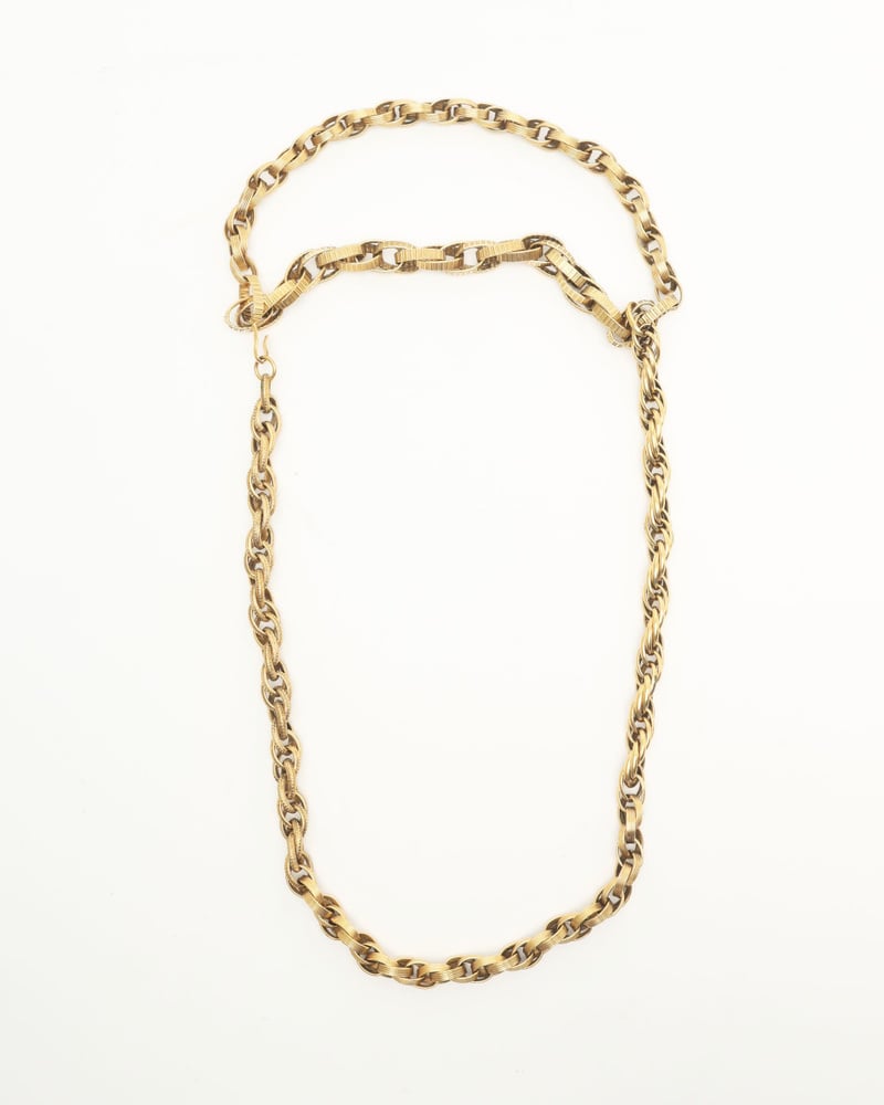 30556_7413401c07_file-full