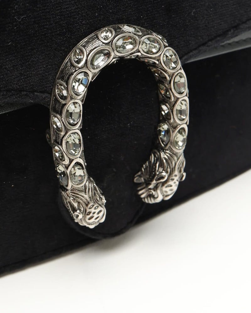 31011_2312b19053_file-full