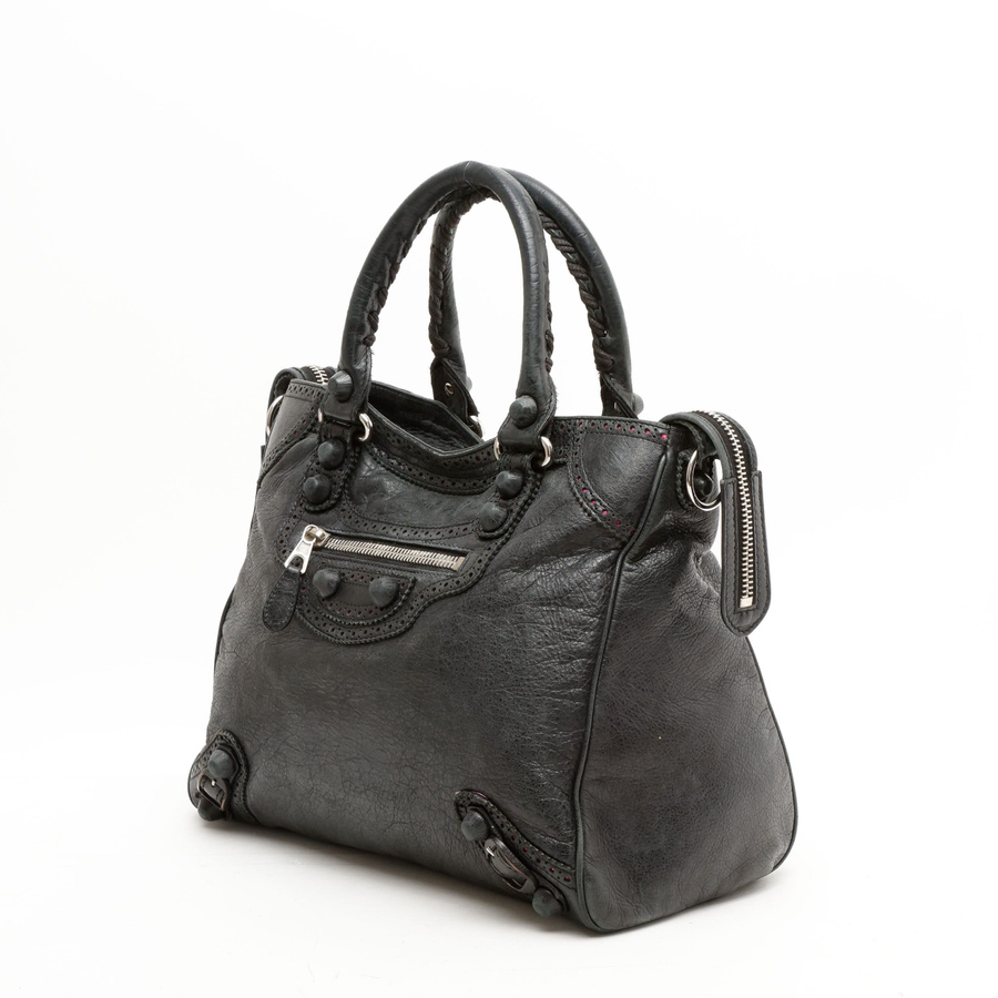 31250_57793f8bb8_file-square