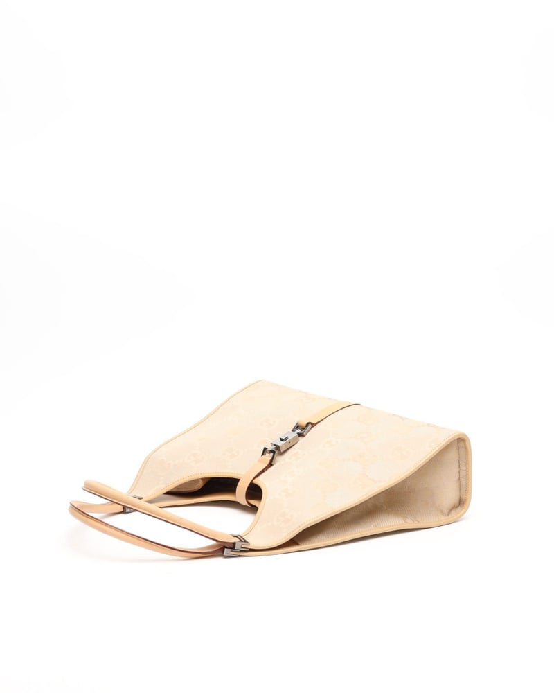 32189_cac8011e9b_file-full