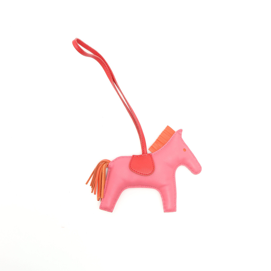 32498_e19491c0c0_file-square