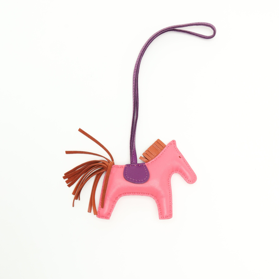 32666_f0151ff8b6_file-square