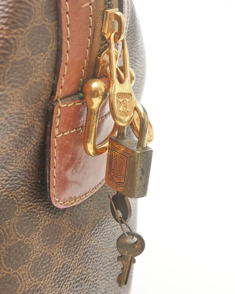 32900_c8bdb86d91_file-full