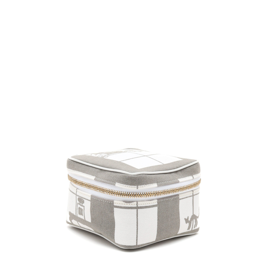 33740_f123094252_file-square