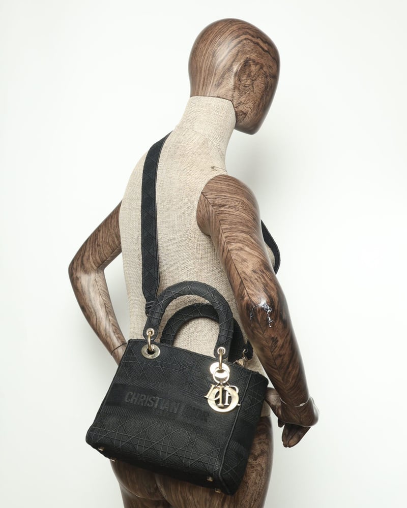 34329_c5c4b6482a_file-full