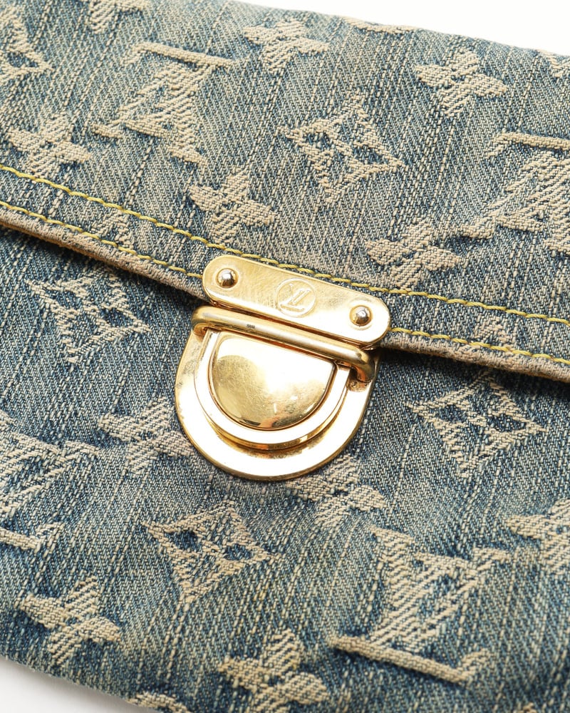 35015_1eb7ff0e74_file-full