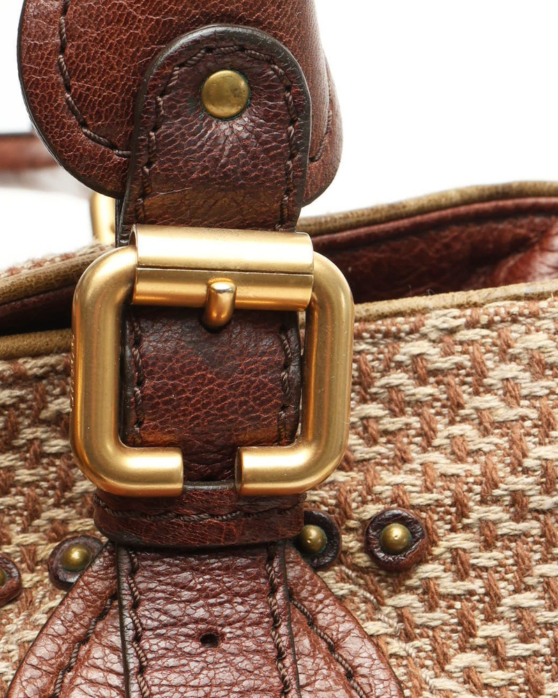 35200_52e6b86aa1_file-full