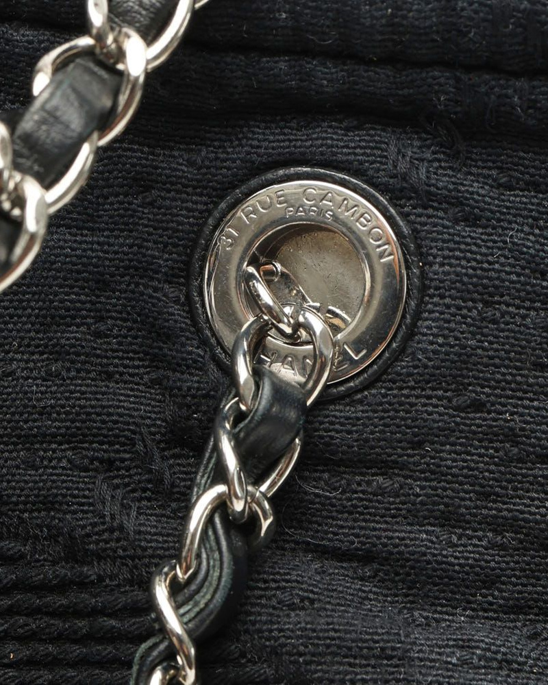 35700_bc189178c8_file-full