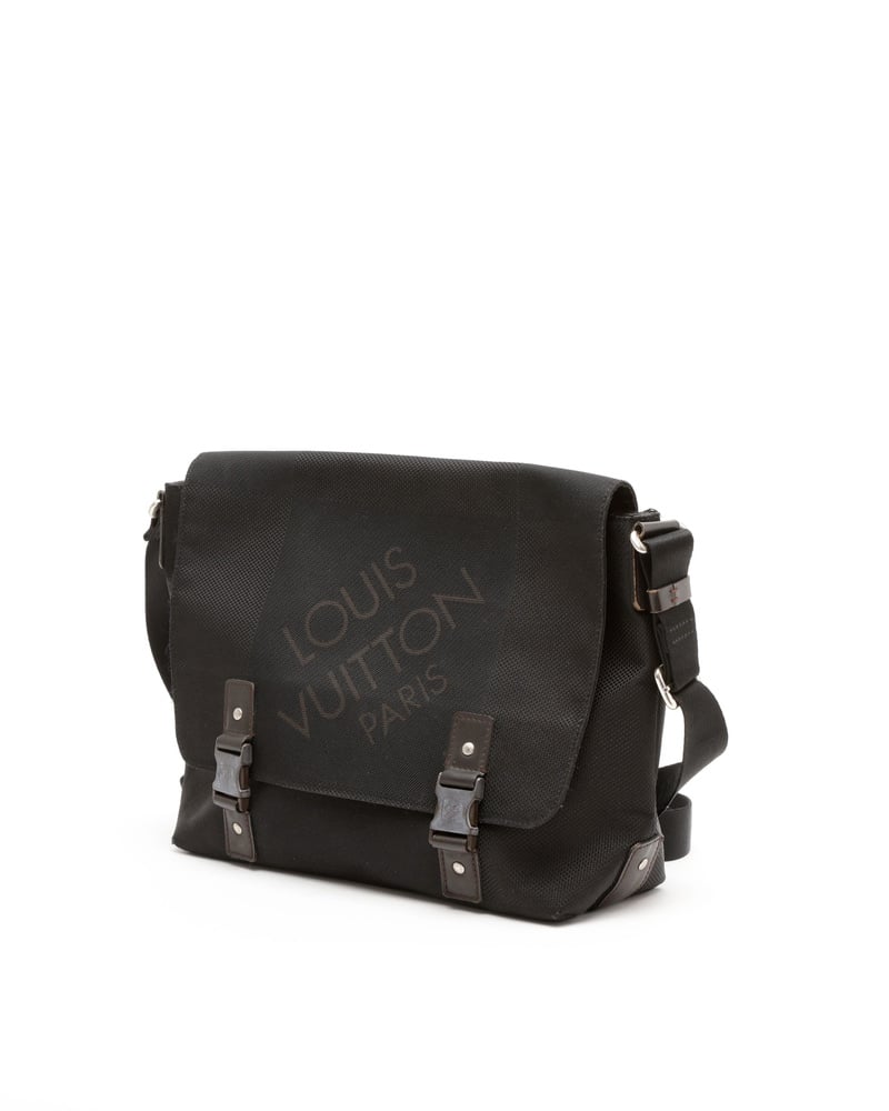 35831_06d55d87ef_file-full