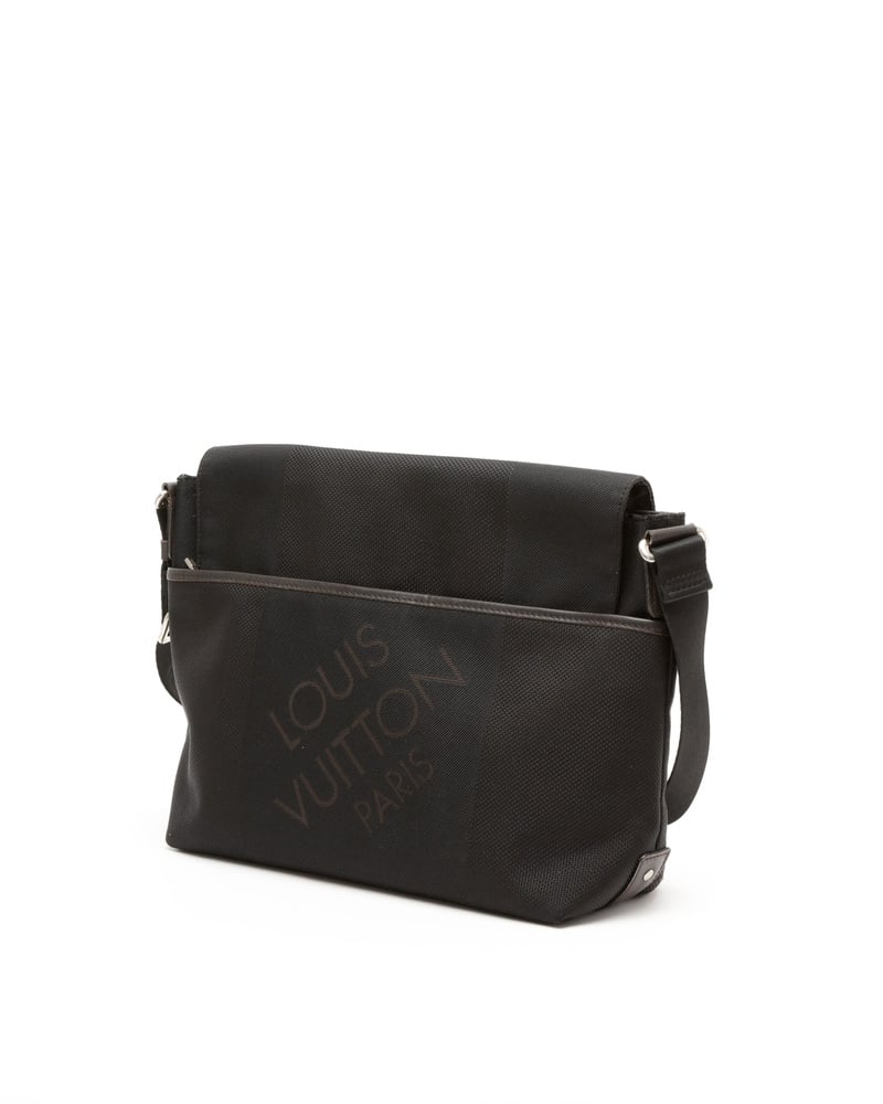 35831_a84b42b589_file-full