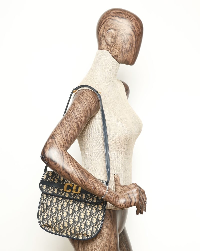 37143_182ebd17f3_file-full