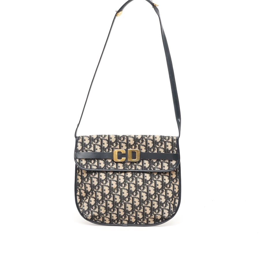 37143_e2e318ec4d_file-square