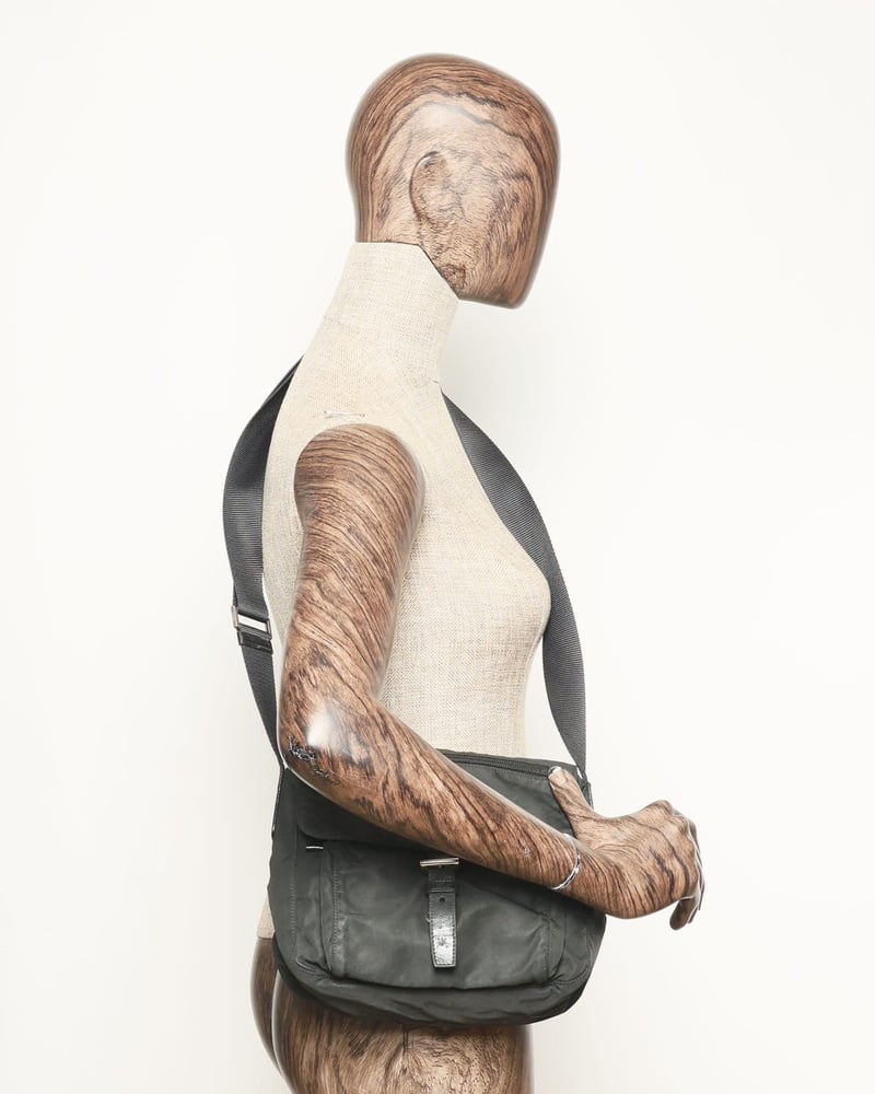 37758_f897741919_file-full