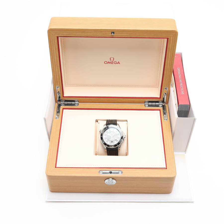 37948_b11e1b1f23_file-square