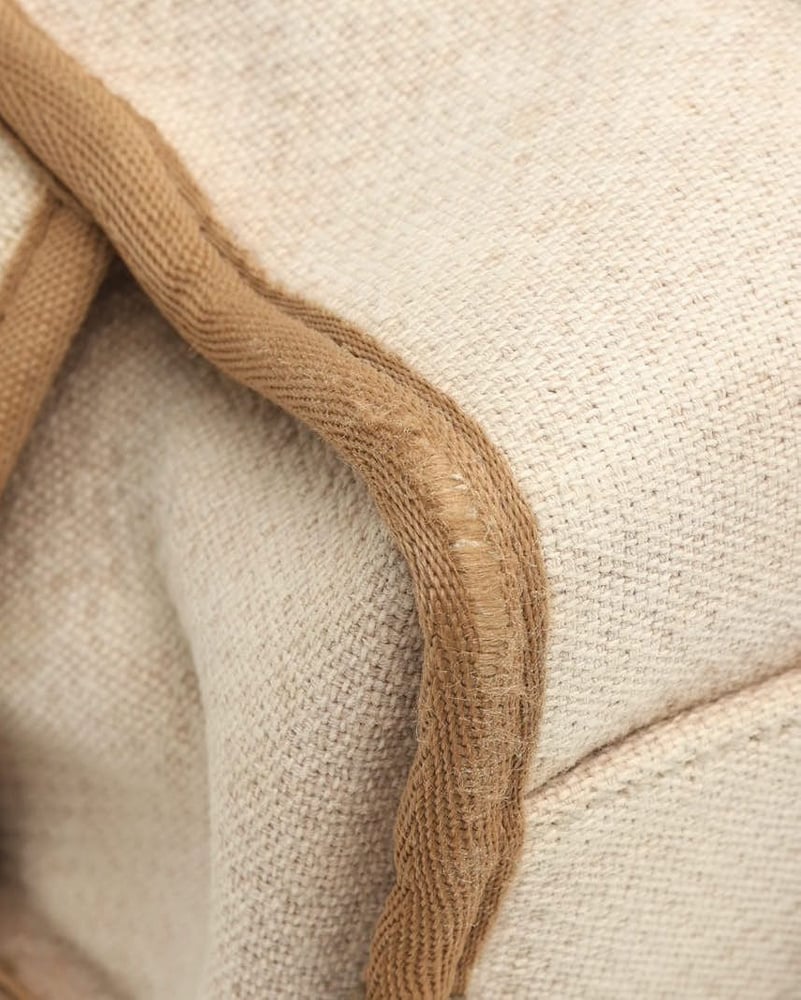 380_75e8b16101_file-full