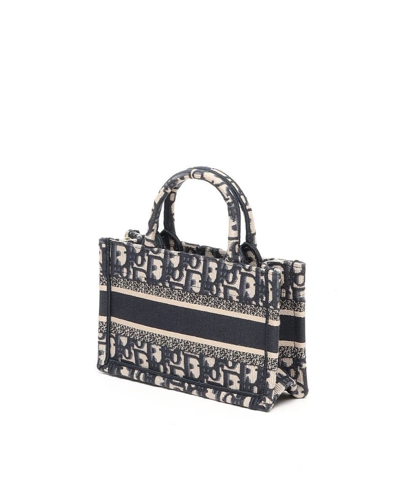 38291_20135bb8bb_file-full