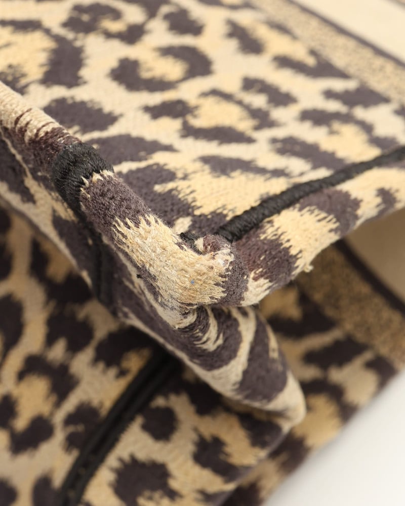 38319_dc85c8db09_file-full