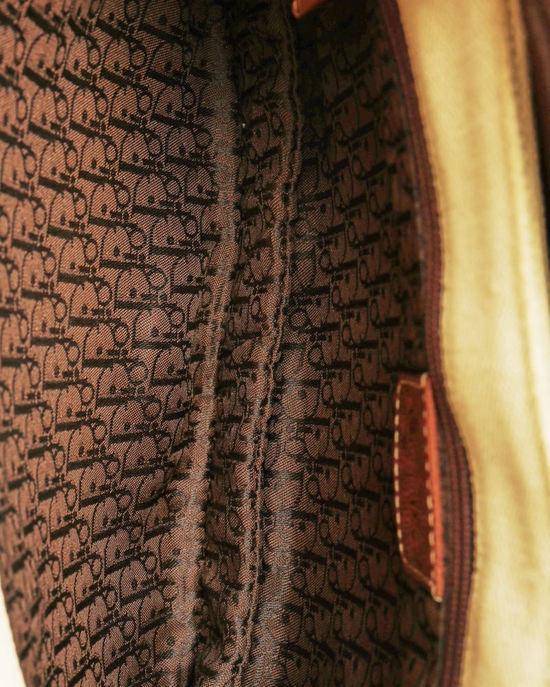 38539_7edd8b0e40_file-full