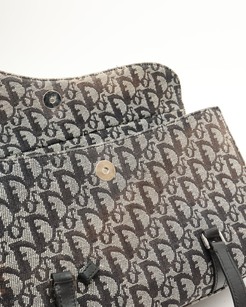 38759_3f92e287eb_file-full