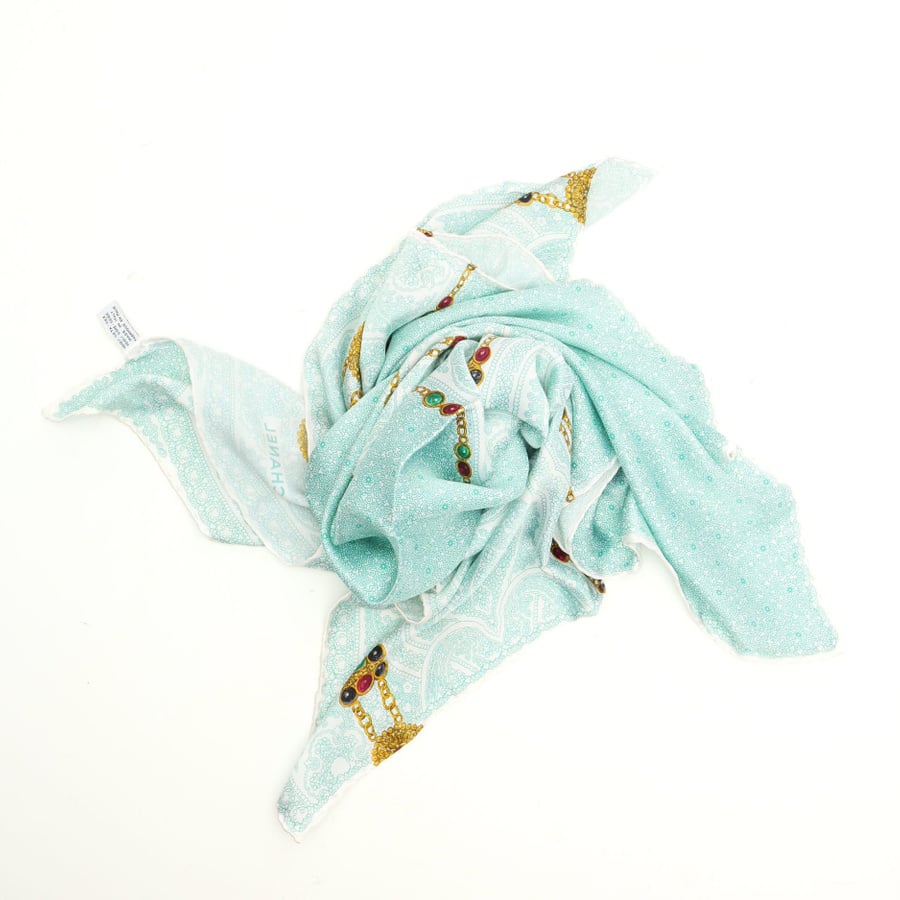 38981_8bffe72c8c_file-square