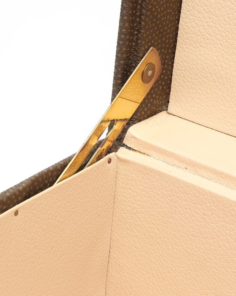 39307_085e1a9539_file-full