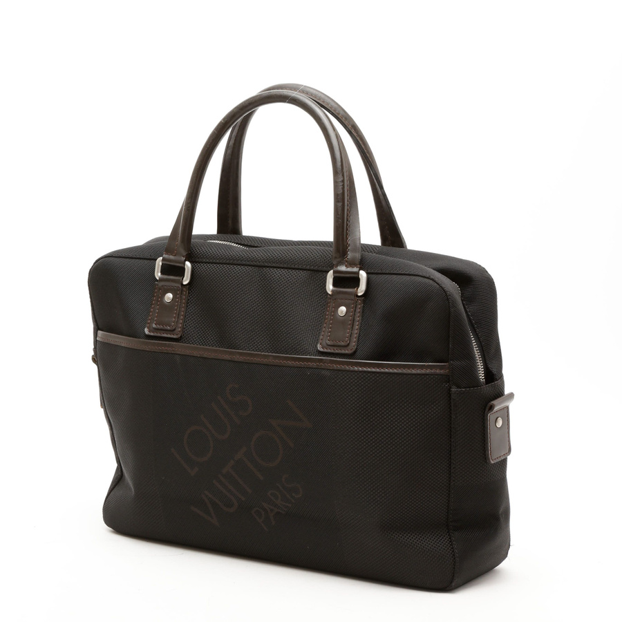 39398_0556a3652c_file-square