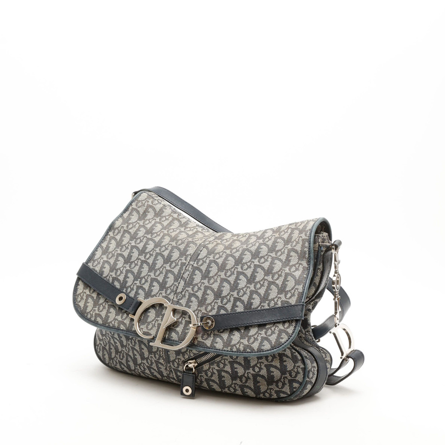 39549_fee015713d_file-square