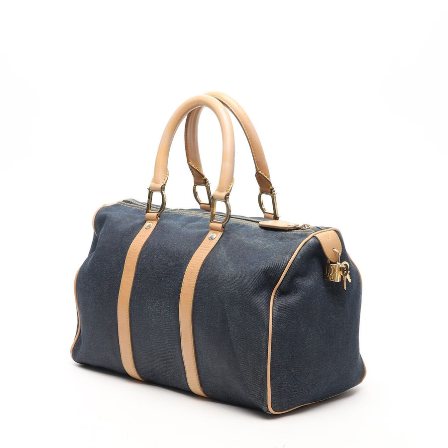 39639_d7cb61914f_file-square