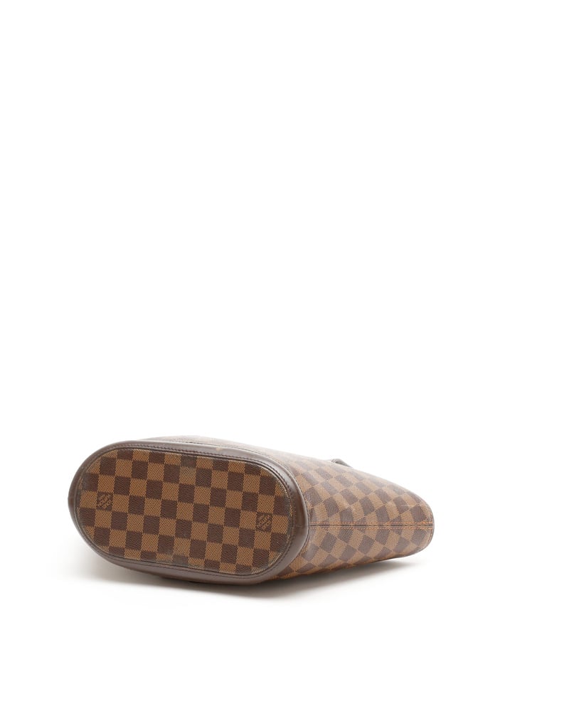 39688_4377404636_file-full