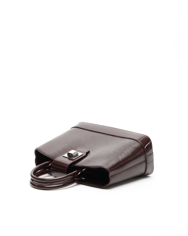 39693_27b835122c_file-full