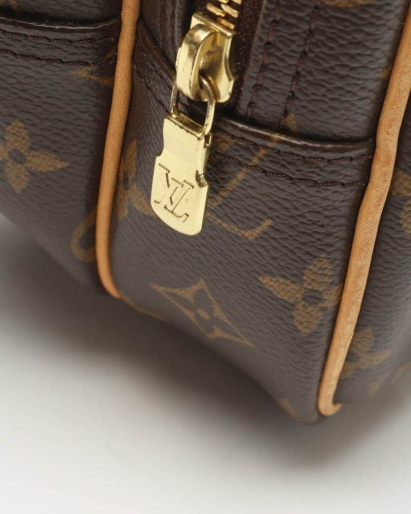 40011_7c7f1fec38_file-full