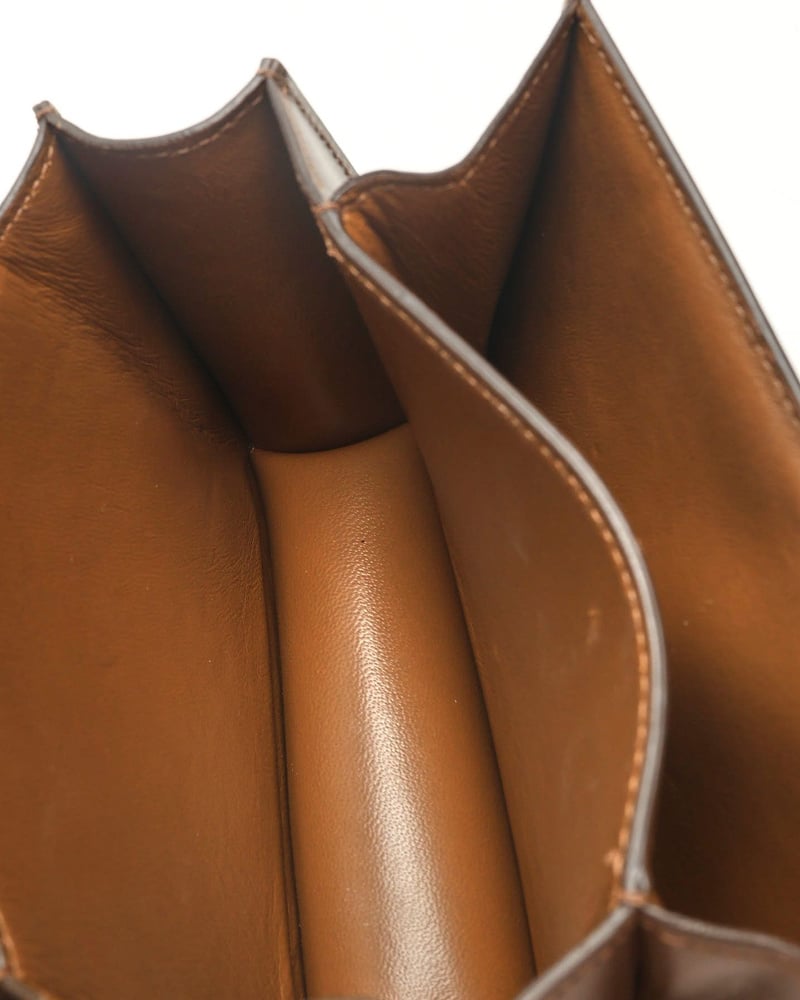 40103_6143dd6b19_file-full