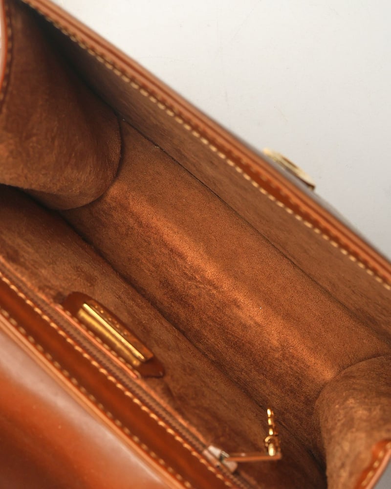 40281_439660b6c7_file-full