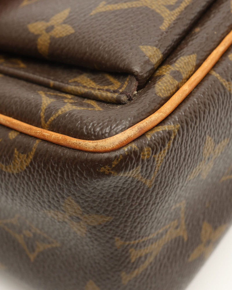 40381_ec2c458837_file-full