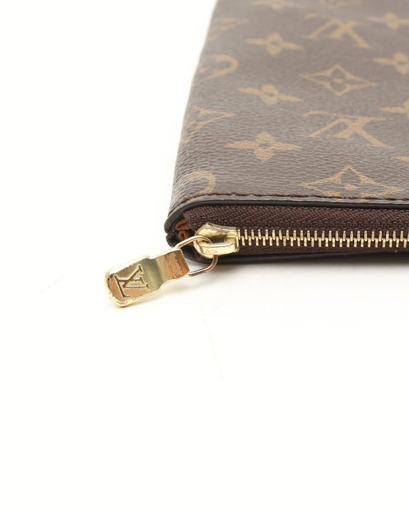 40523_0b75389526_file-full