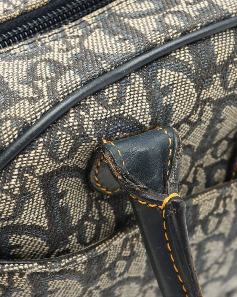 40559_9216fda7b3_file-full