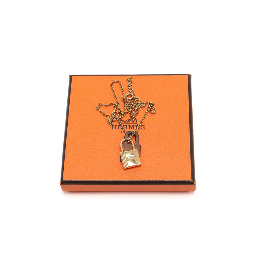 40670_4f1ed690a6_file-square