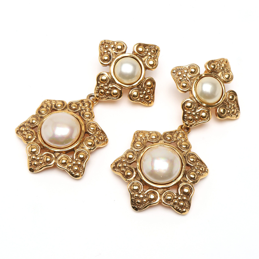 40879_826f9af926_file-square