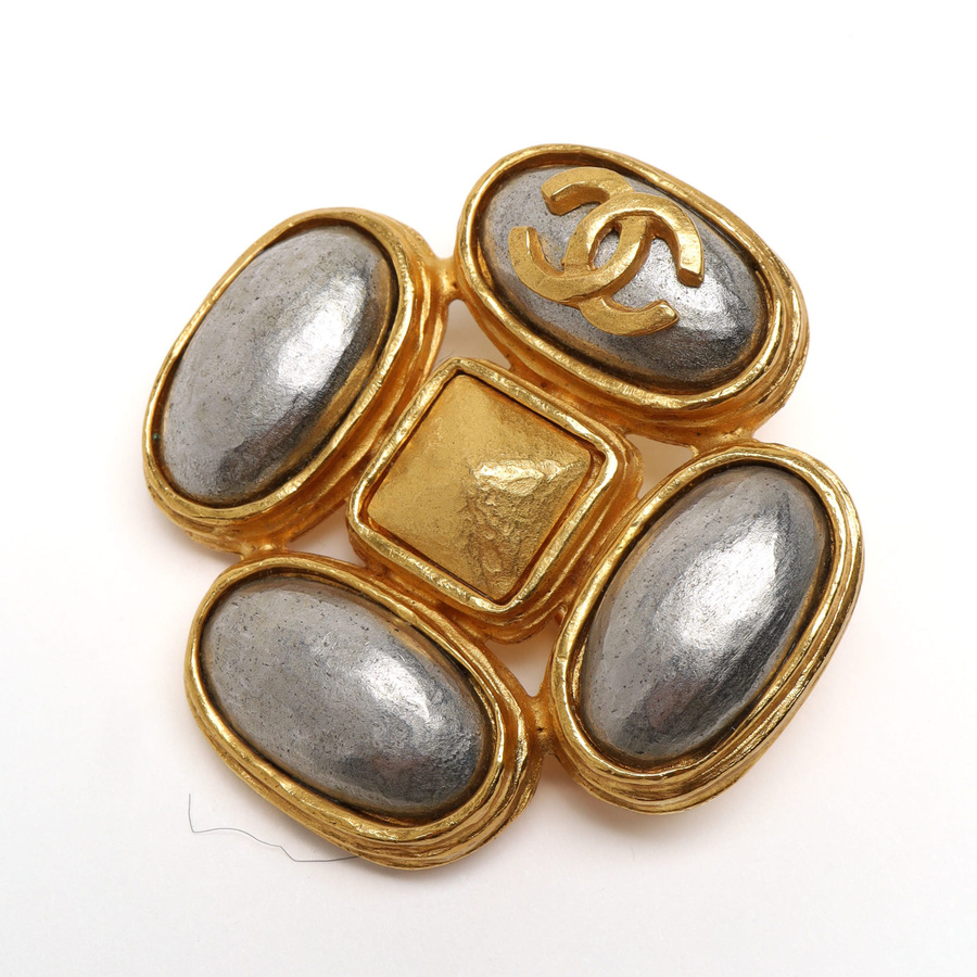 40927_2a95bb3b50_file-square