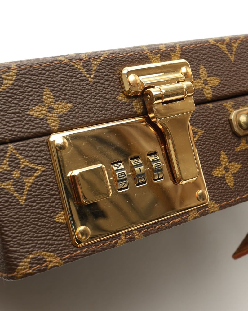 41022_7472558b0e_file-full