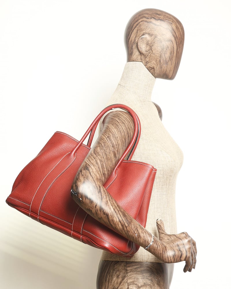 41038_853-19634_11-full