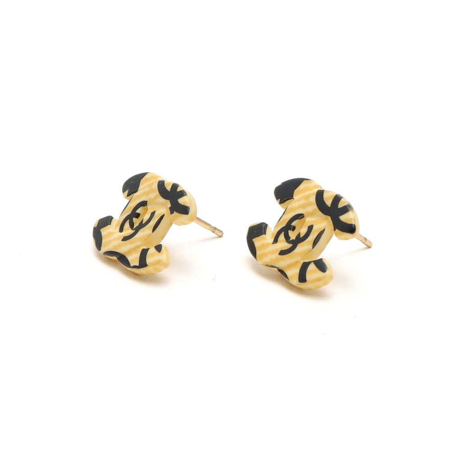 41397_24e20300cc_file-square