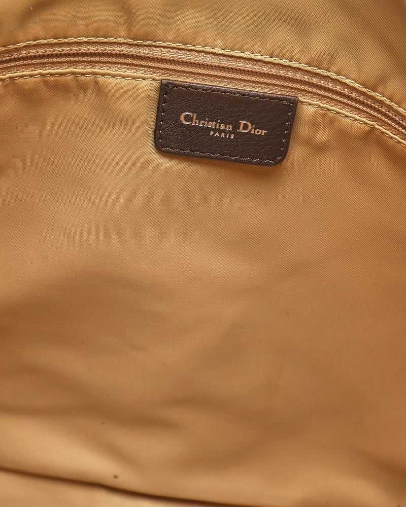 42152_7106fe7935_file-full