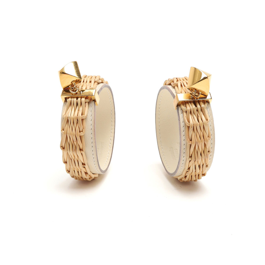 42614_882446aff6_file-square