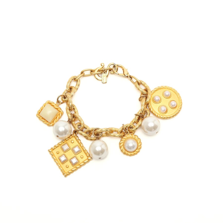 43123_823cea0c23_file-square