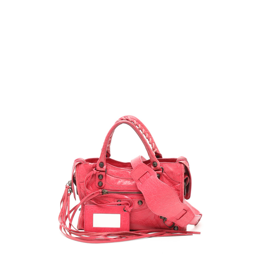 43519_815-39008_1-square