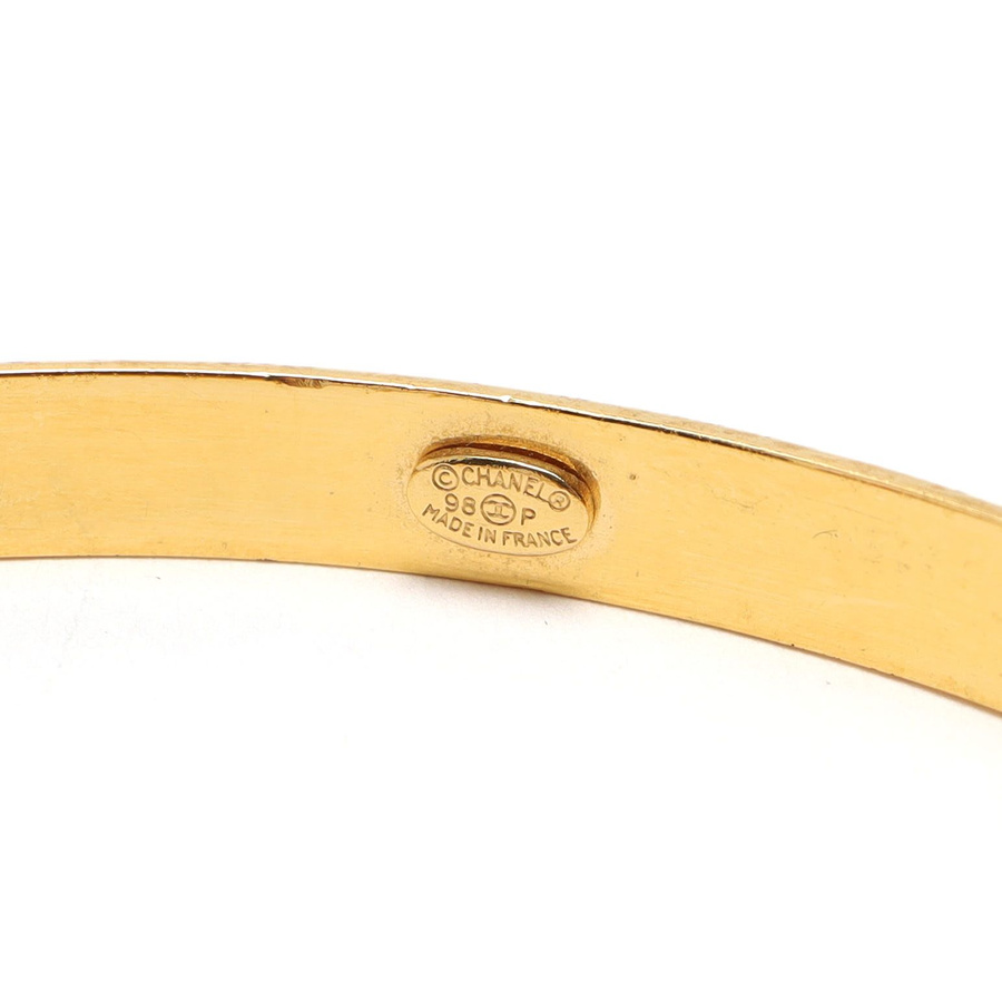 43739_7373b48aa7_file-square