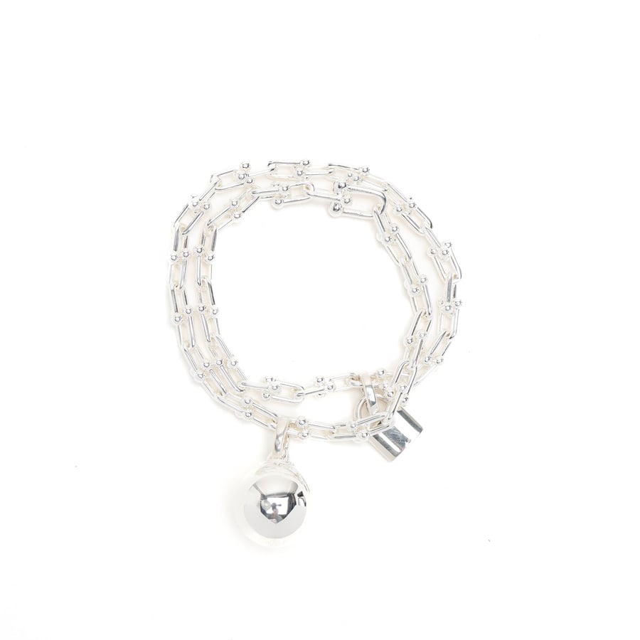 43746_251cab1eb3_file-square