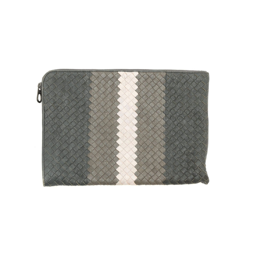 43805_210acd3d6d_file-square