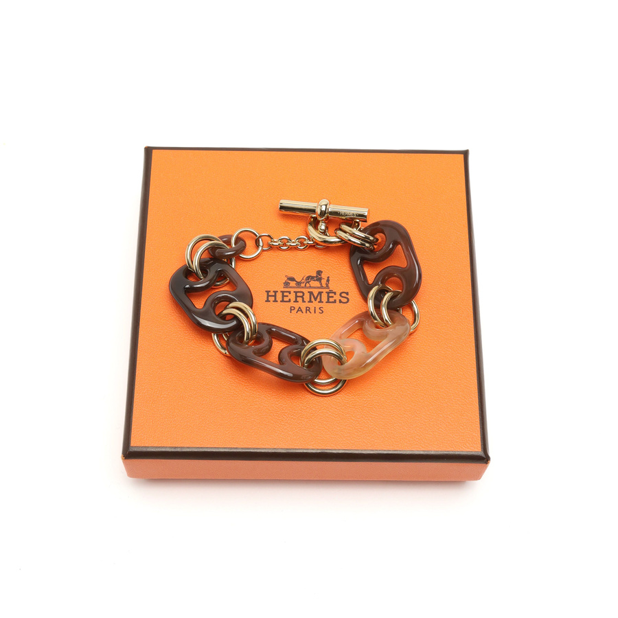 43858_d5a3e0b196_file-square